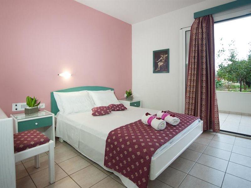 Theoni Apartments ماليا المظهر الخارجي الصورة