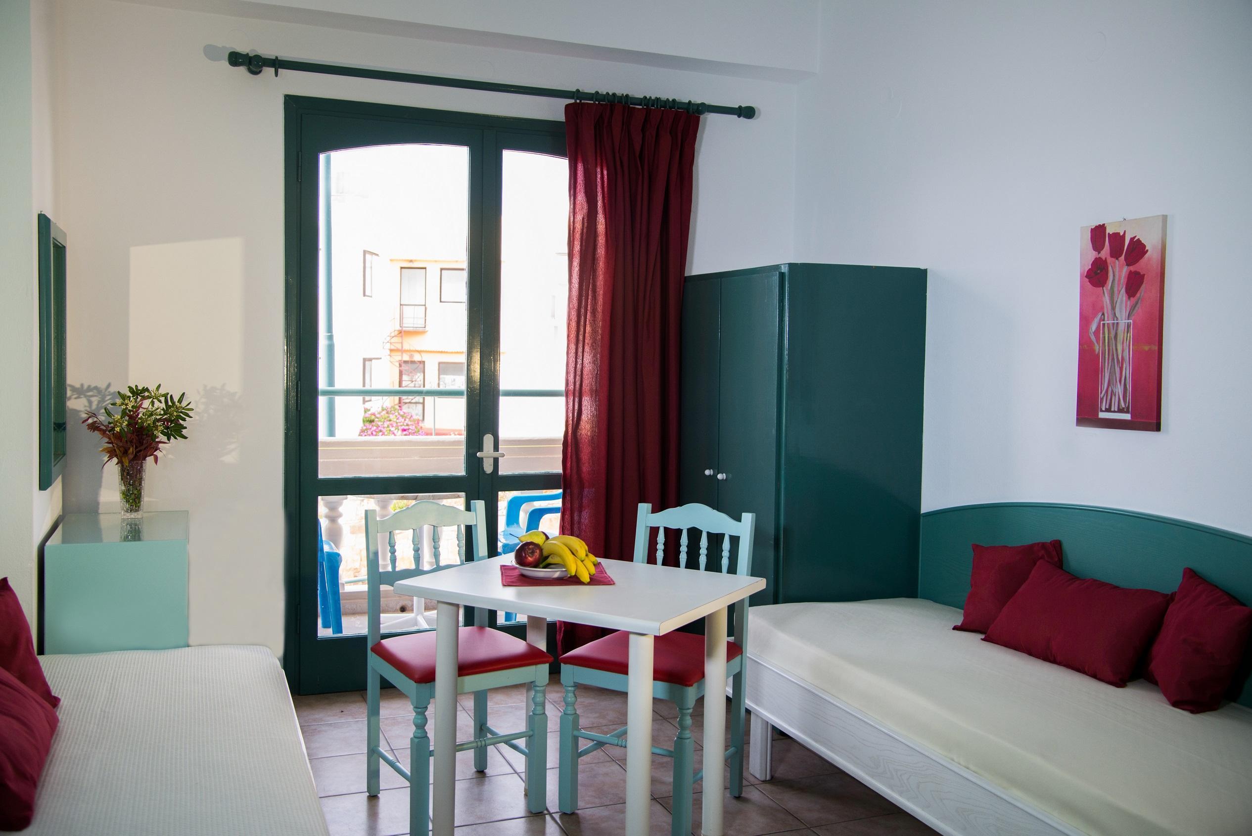 Theoni Apartments ماليا المظهر الخارجي الصورة