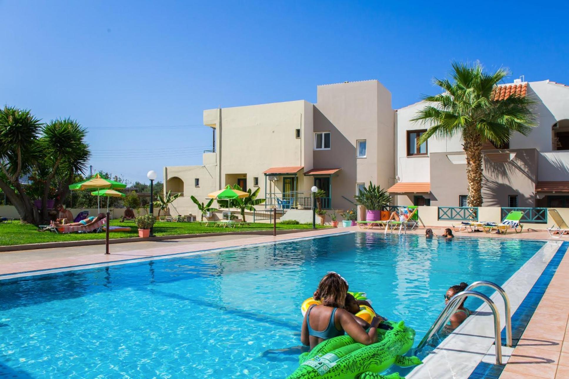 Theoni Apartments ماليا المظهر الخارجي الصورة