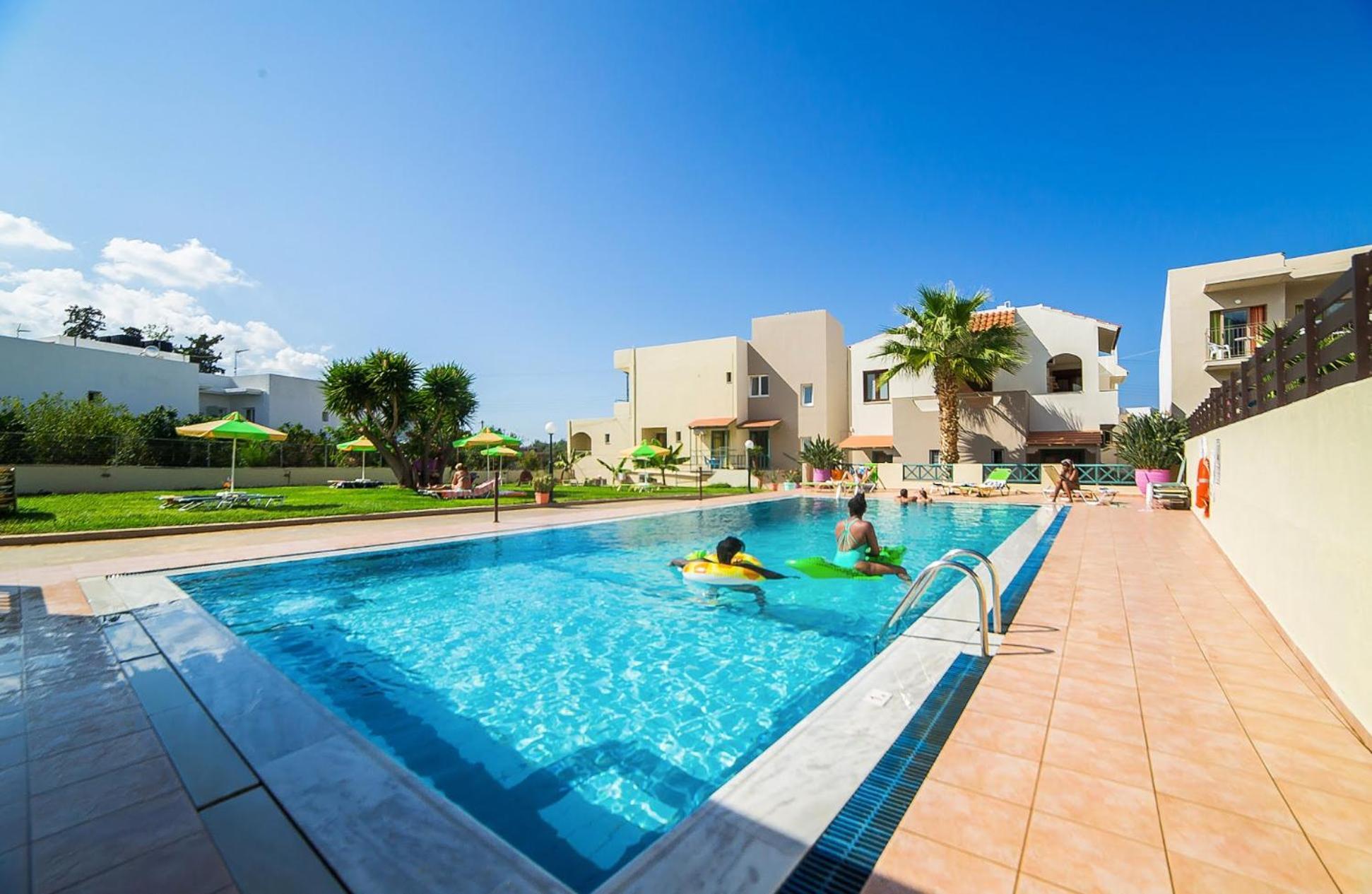 Theoni Apartments ماليا المظهر الخارجي الصورة