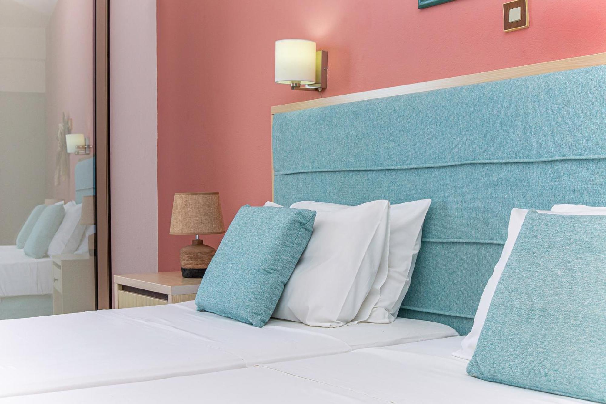 Theoni Apartments ماليا المظهر الخارجي الصورة
