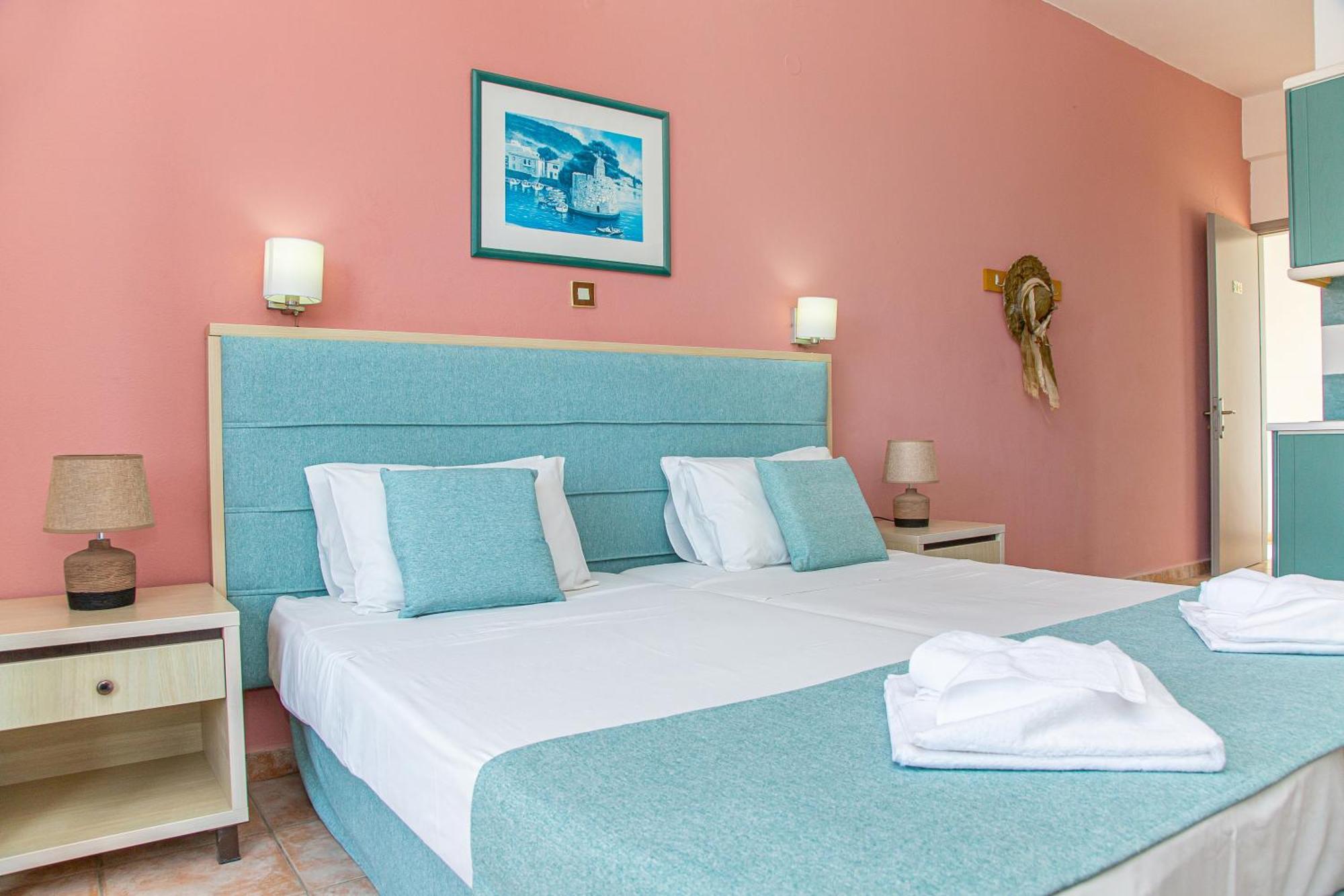 Theoni Apartments ماليا المظهر الخارجي الصورة