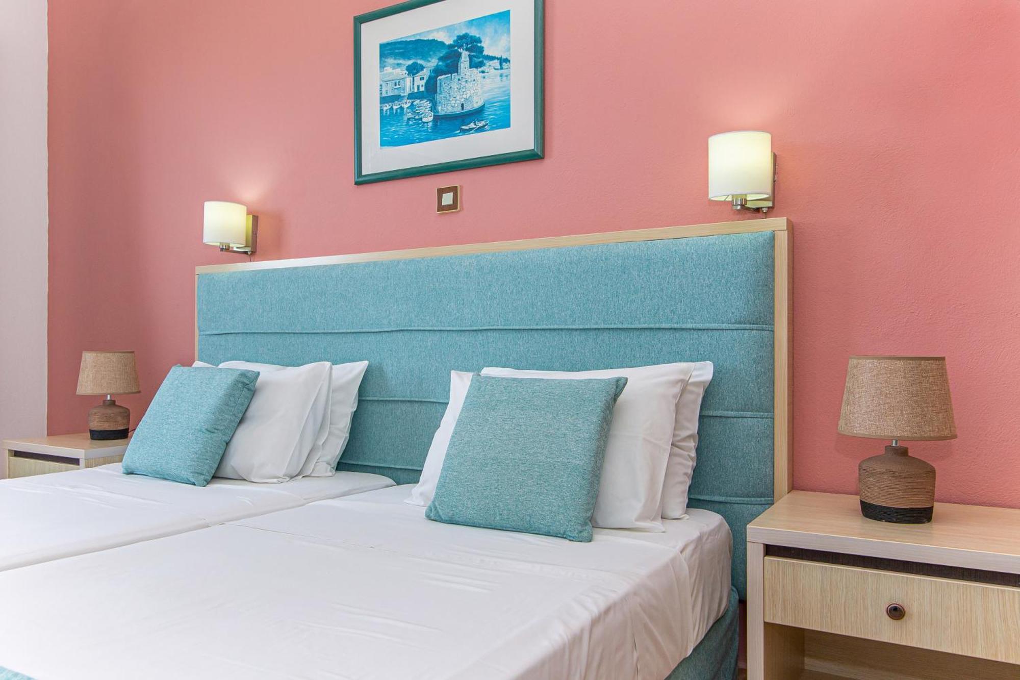 Theoni Apartments ماليا المظهر الخارجي الصورة