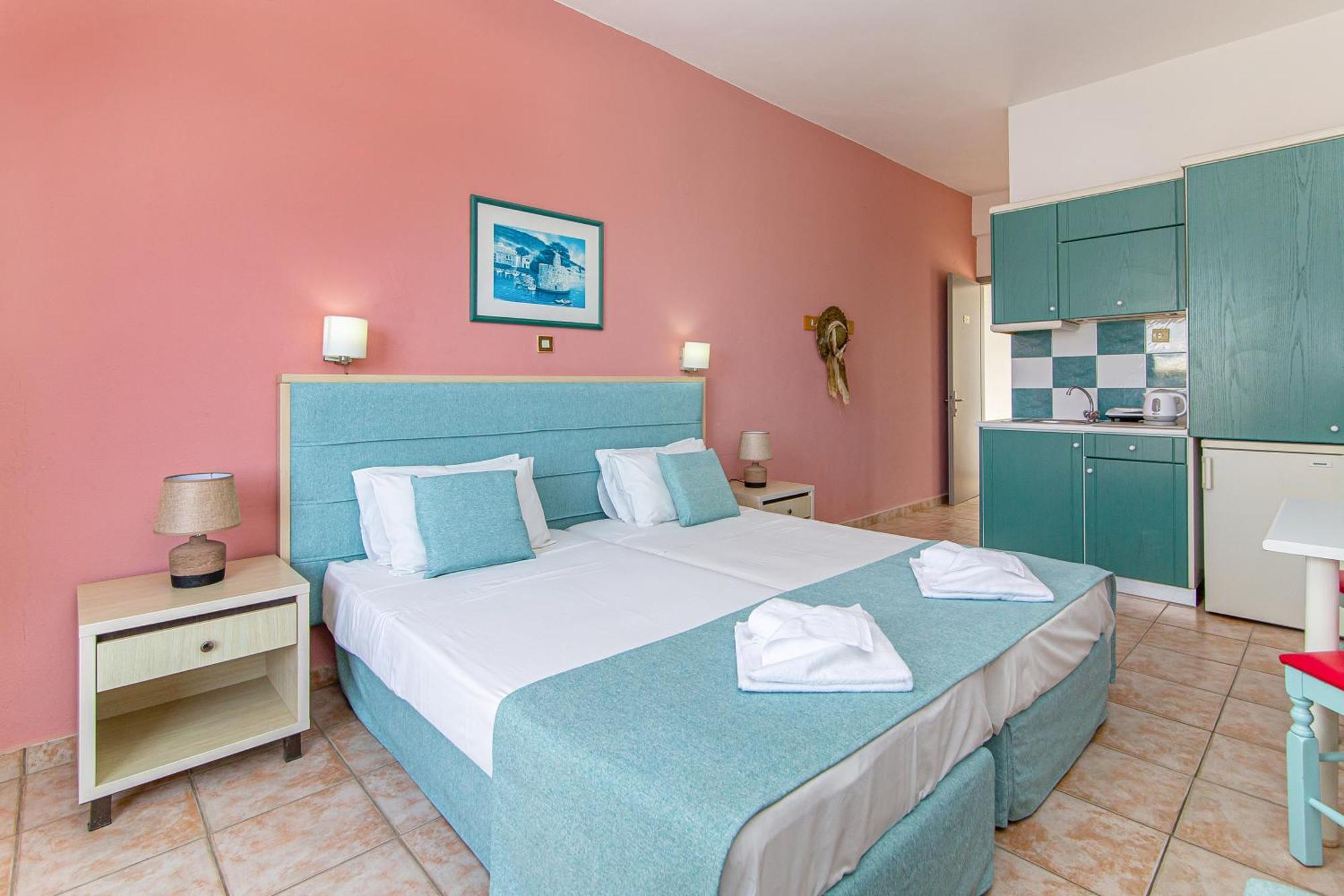 Theoni Apartments ماليا المظهر الخارجي الصورة