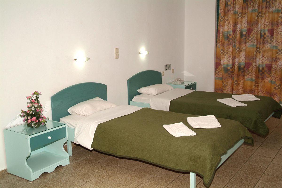 Theoni Apartments ماليا المظهر الخارجي الصورة