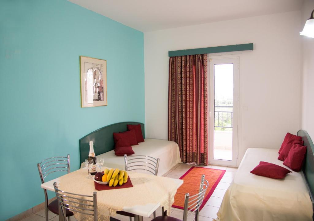 Theoni Apartments ماليا المظهر الخارجي الصورة
